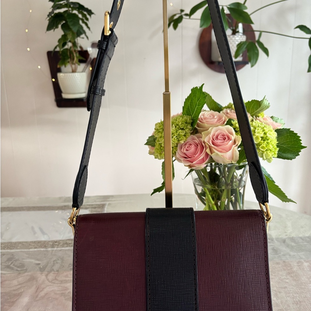 Classic Burberry, Black and Burgundy Checkered shoulder bag - Picture 3 of 16
